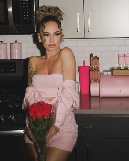 Mariahlynn Age Discover Her Real Age and Surprising Facts