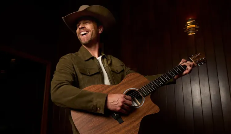 dustin lynch net worth