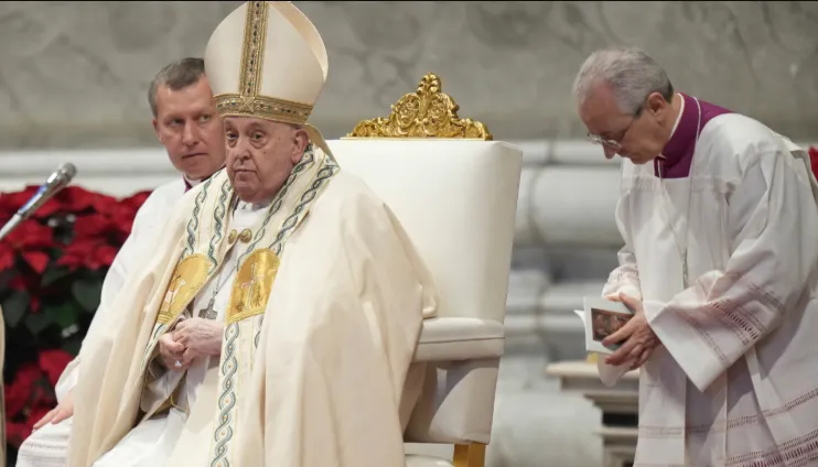 how old is pope francis wife