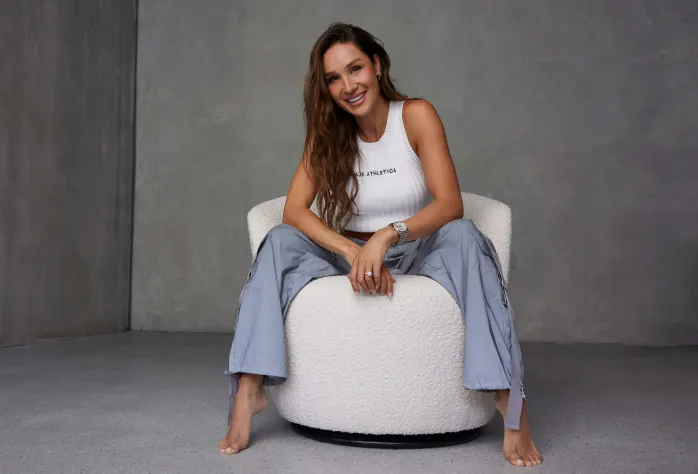 kayla itsines net worth 