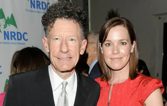 lyle lovett wife