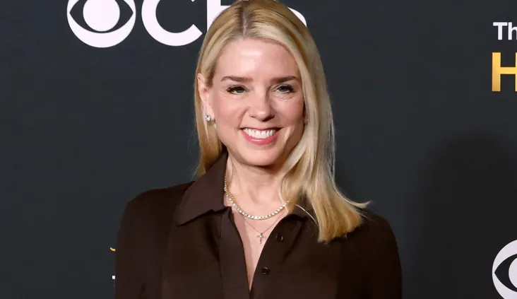 pam bondi age