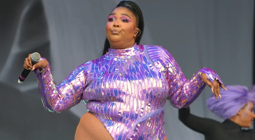 Lizzo Real Name Age, Net Worth, Height, Career, Family, Relationship & Biography