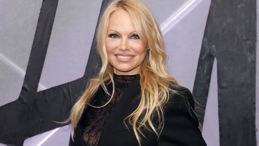 pamela anderson age