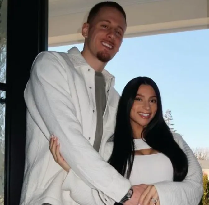Donte Divincenzo's Wife Stunning Facts You Need to Know