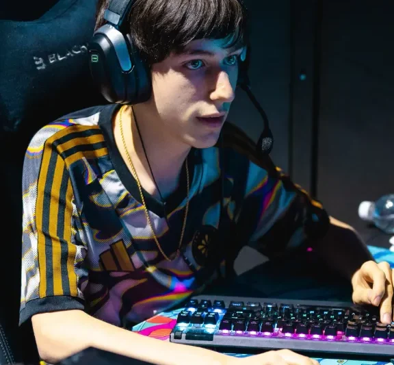 Peterbot Real Name, Age, Net Worth, Height, Career & More